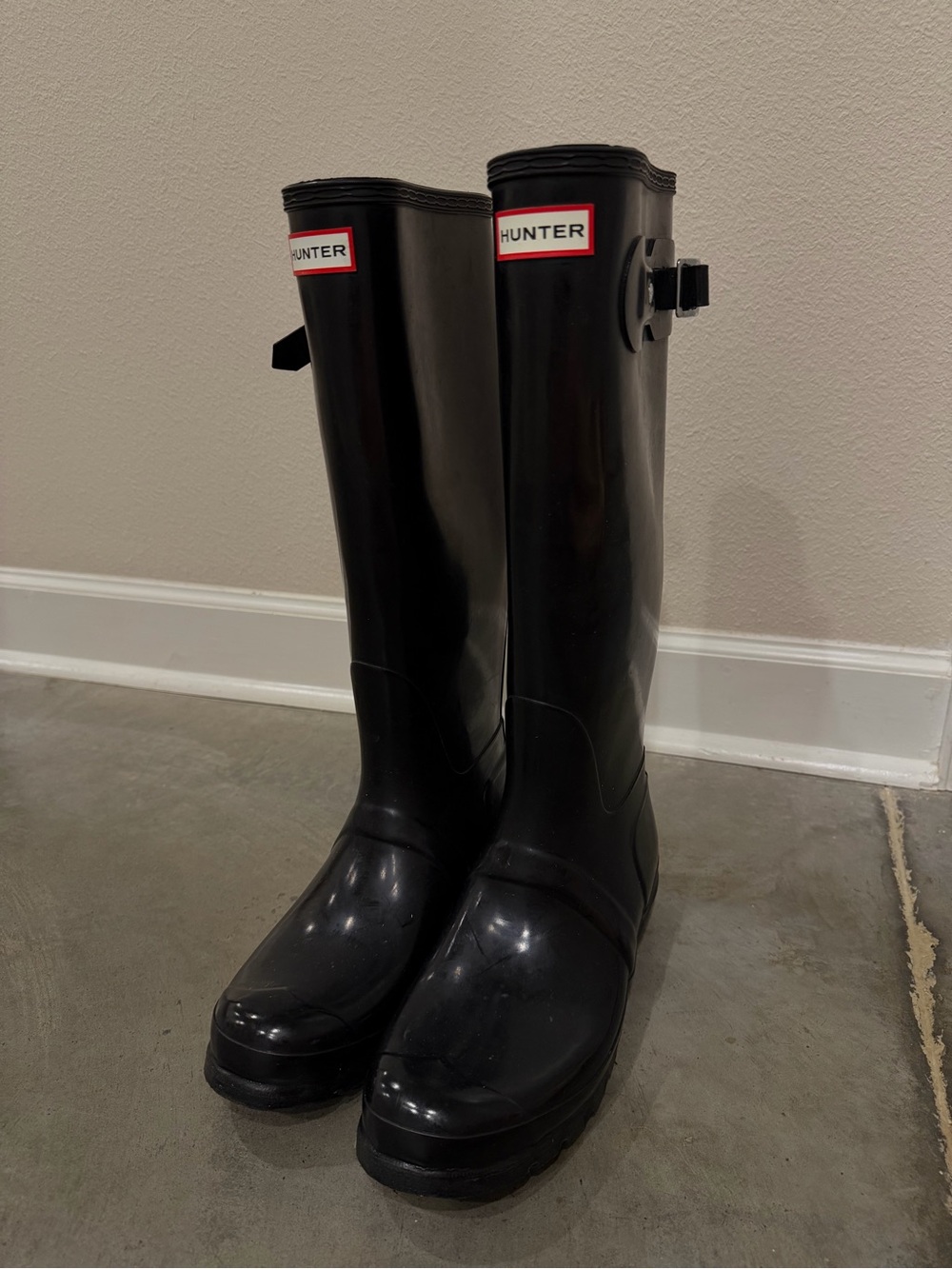 Hunter Black Tall Gloss Rain Boots